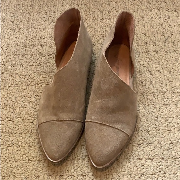 Free People Shoes - Like new Free People Royale Booties - 38.5